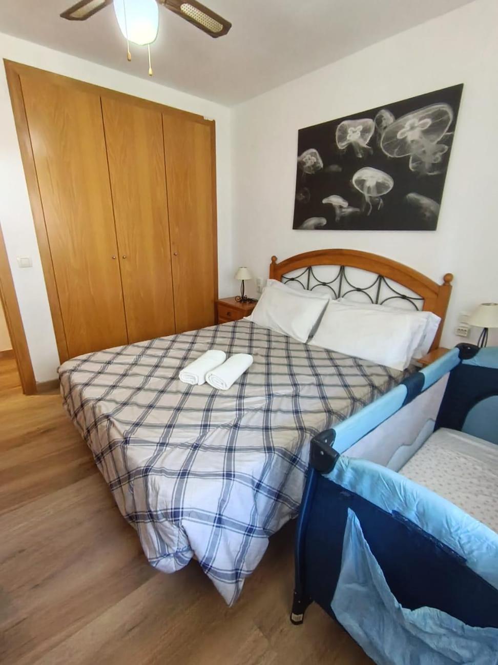 Apartamento Pilar Solo Familias กันดิอา ภายนอก รูปภาพ