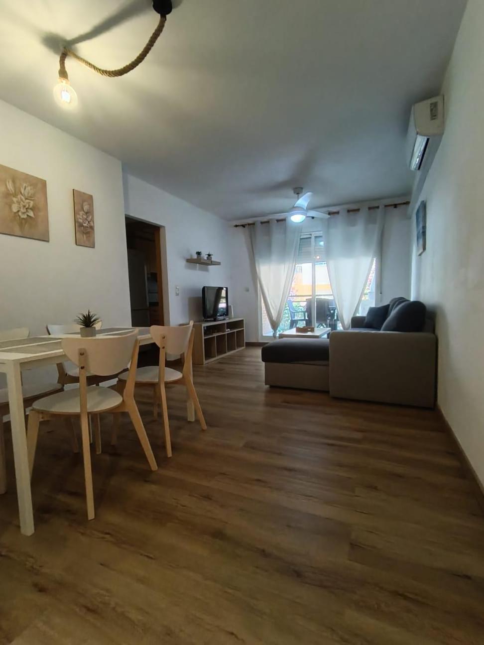 Apartamento Pilar Solo Familias กันดิอา ภายนอก รูปภาพ